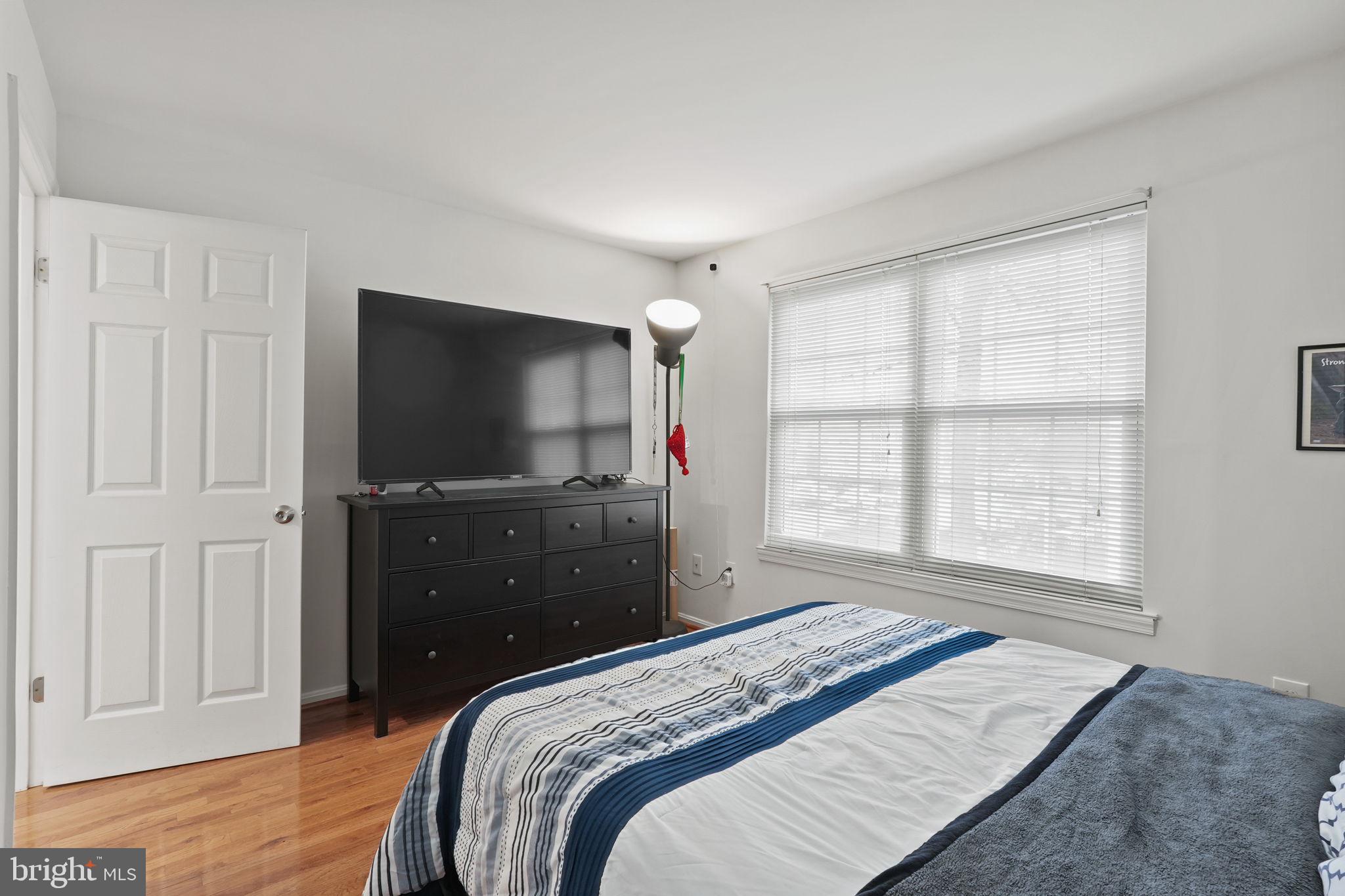 LONGMEAD CROSSING - Residential