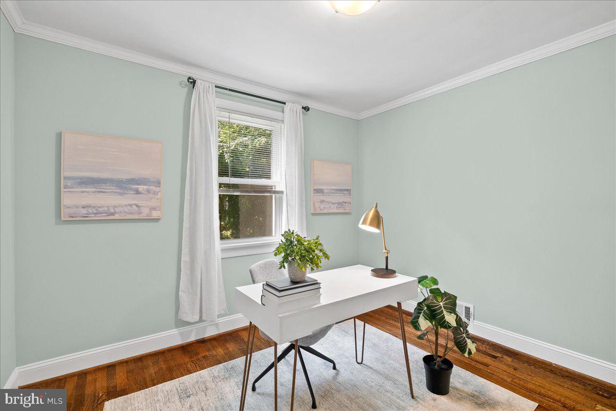 SLEEPY HOLLOW - Residential Lease