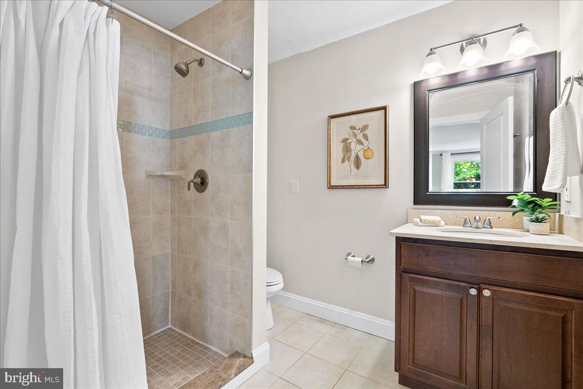 SLEEPY HOLLOW - Residential Lease