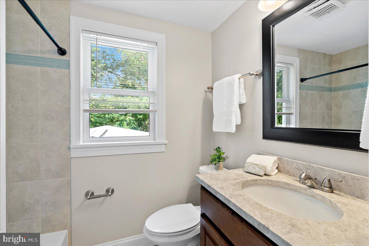 SLEEPY HOLLOW - Residential Lease