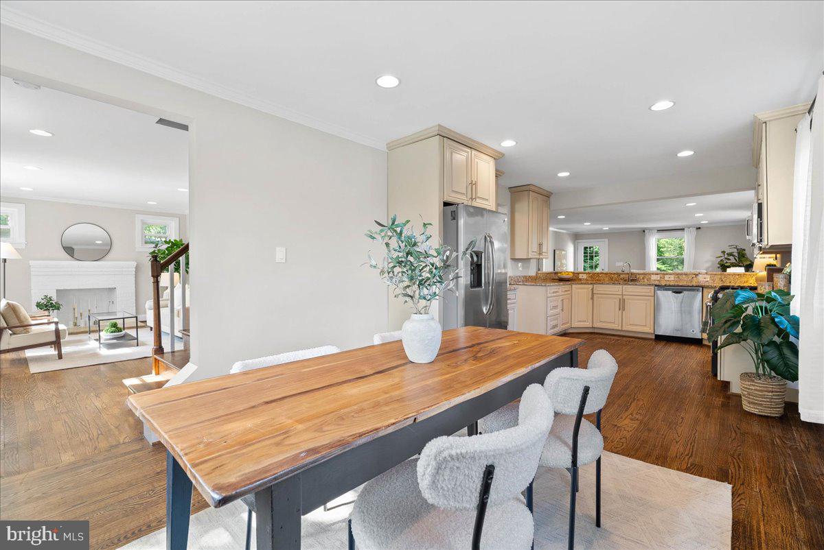 SLEEPY HOLLOW - Residential Lease