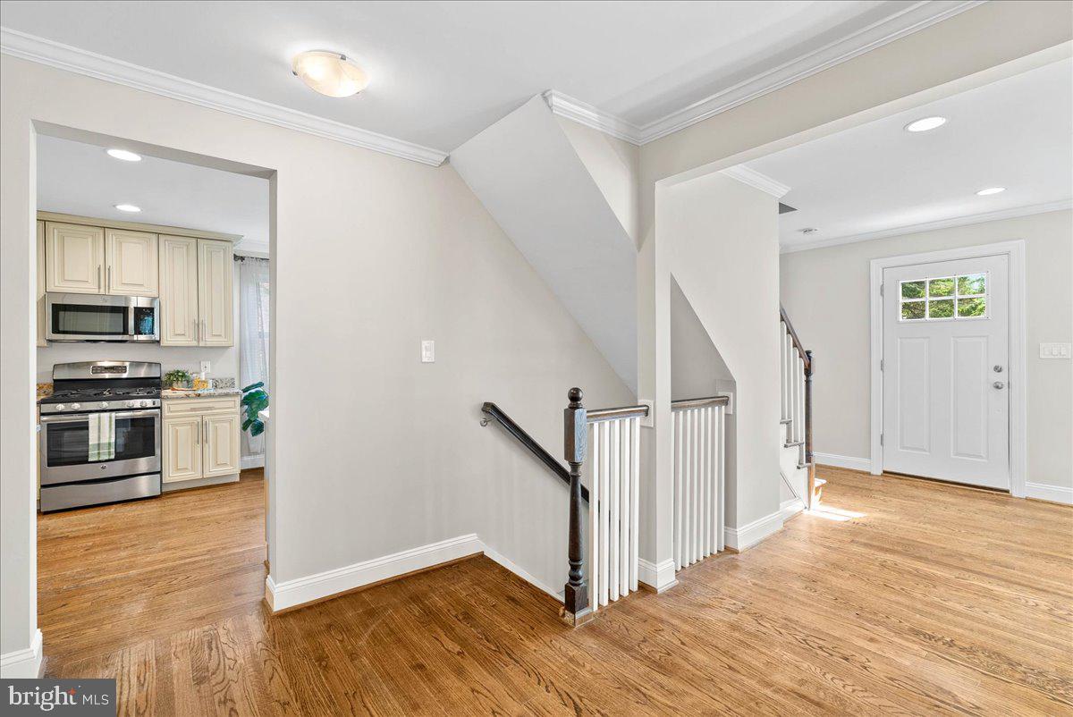 SLEEPY HOLLOW - Residential Lease