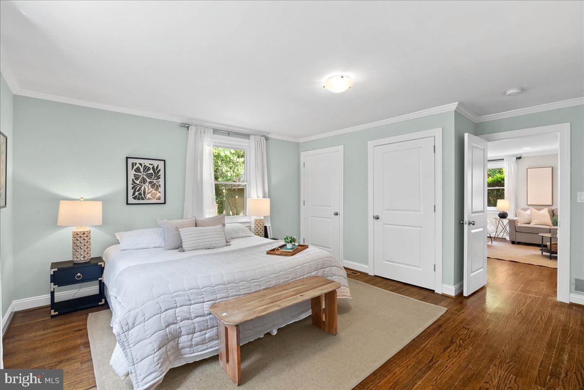 SLEEPY HOLLOW - Residential Lease