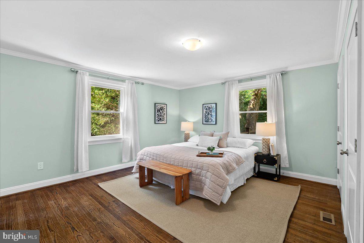 SLEEPY HOLLOW - Residential Lease