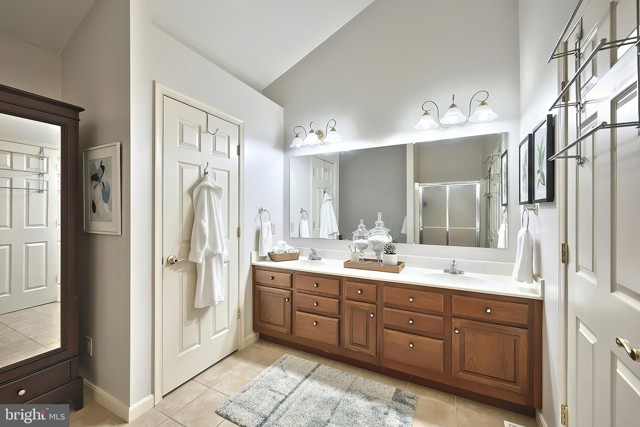 HUNTERS RIDGE - Residential