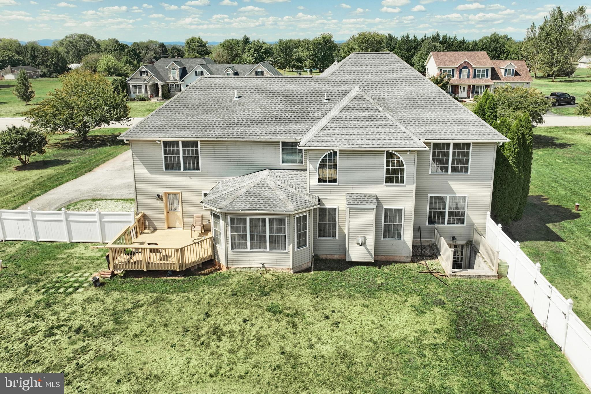 HUNTERS RIDGE - Residential