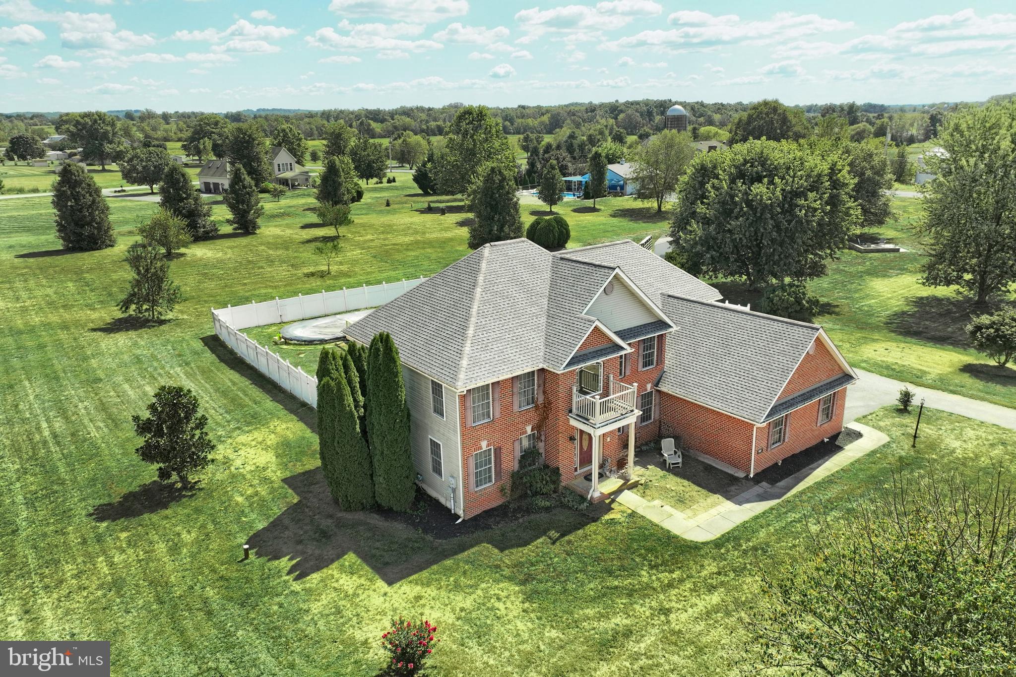 HUNTERS RIDGE - Residential