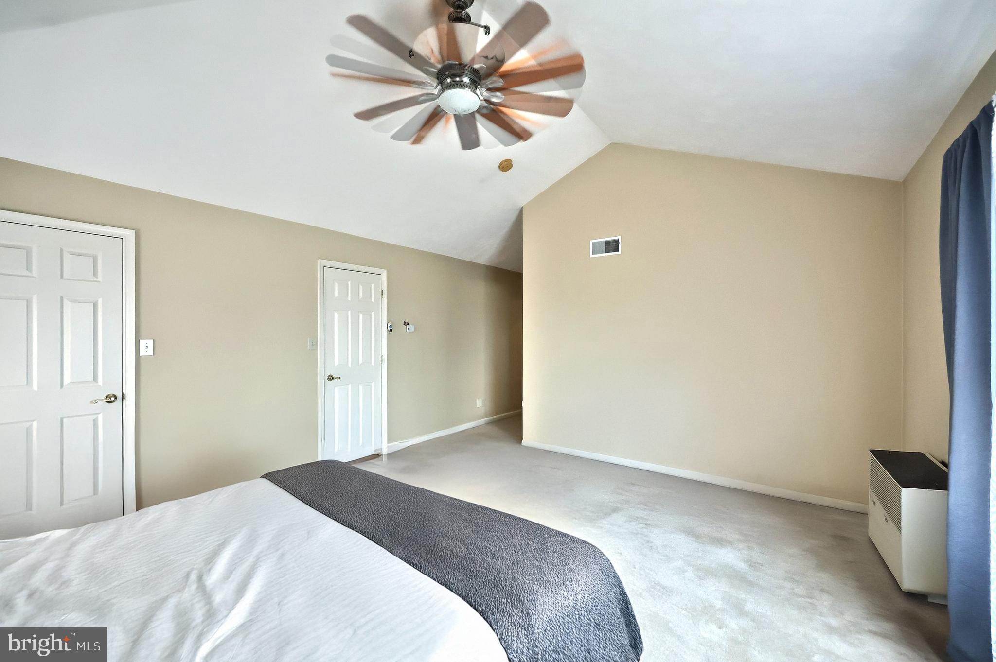 HUNTERS RIDGE - Residential