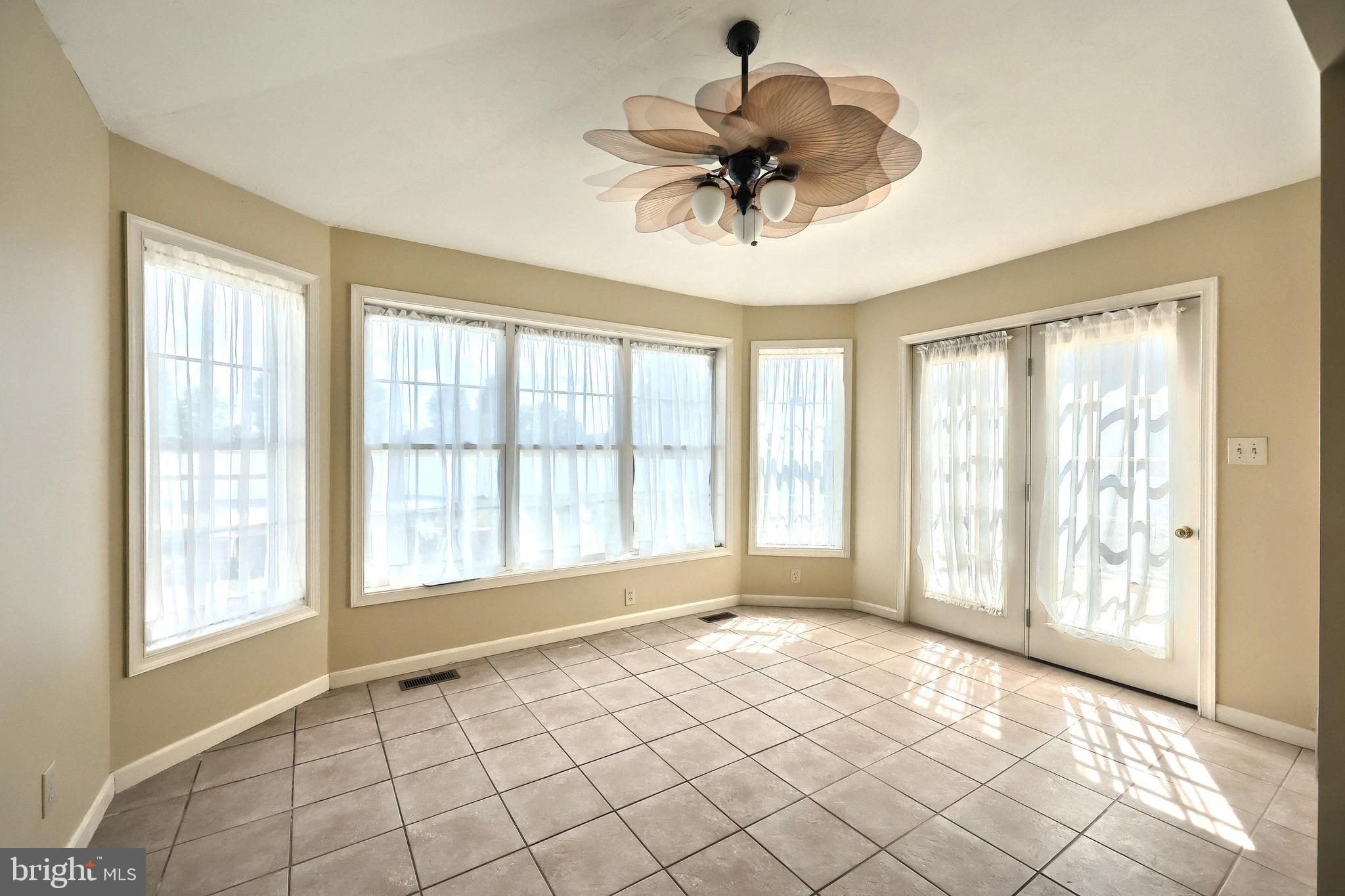 HUNTERS RIDGE - Residential