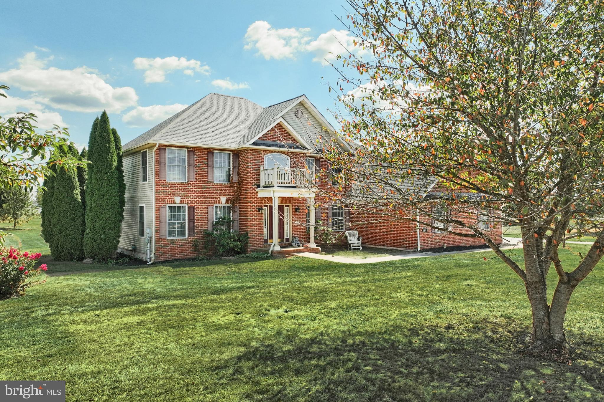 37 AMANDA DRIVE