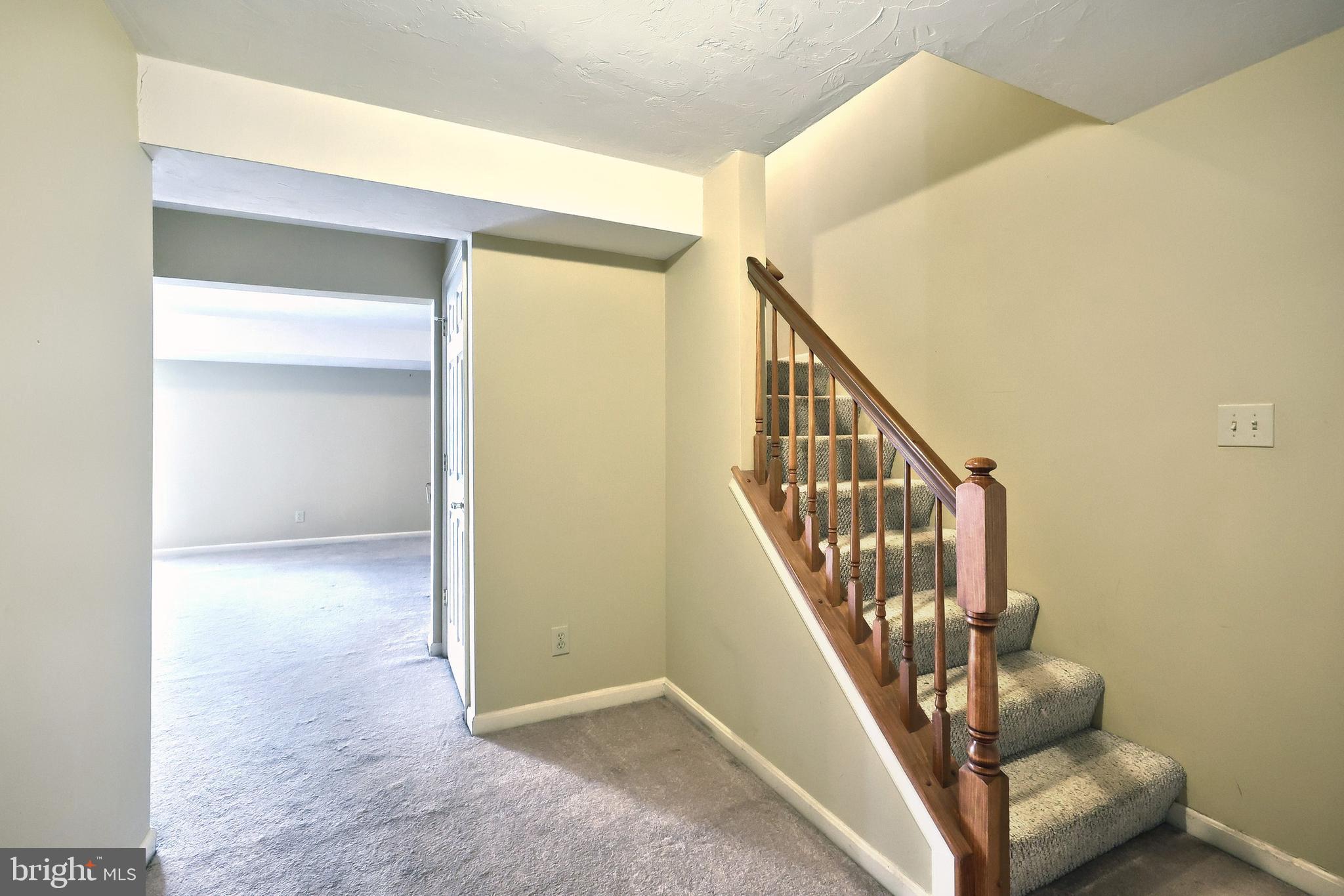 HUNTERS RIDGE - Residential