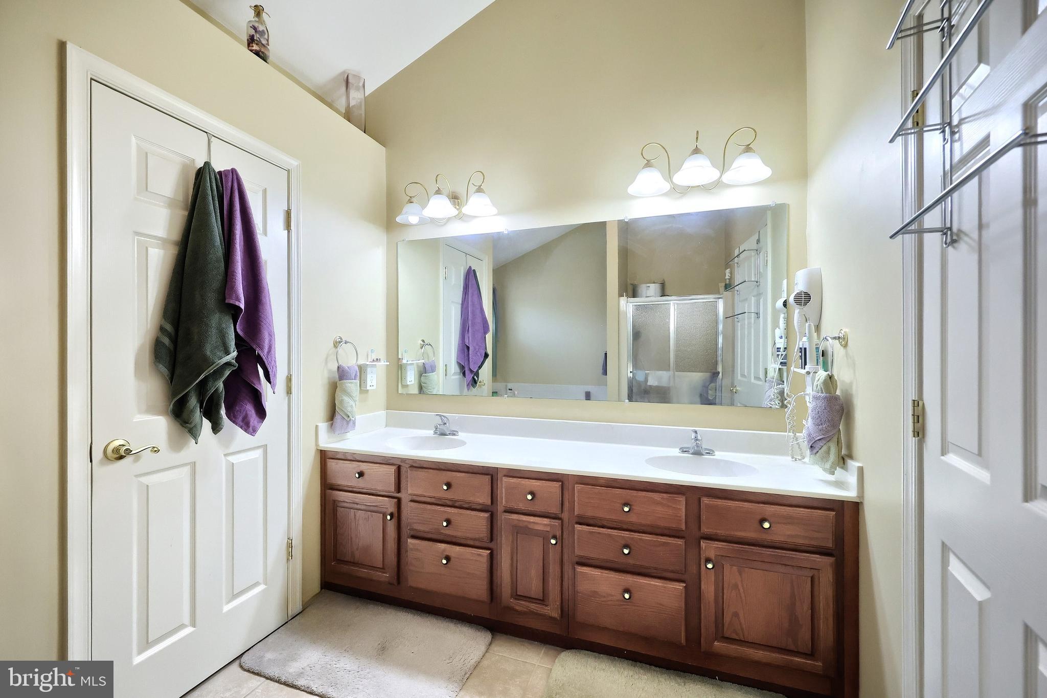 HUNTERS RIDGE - Residential