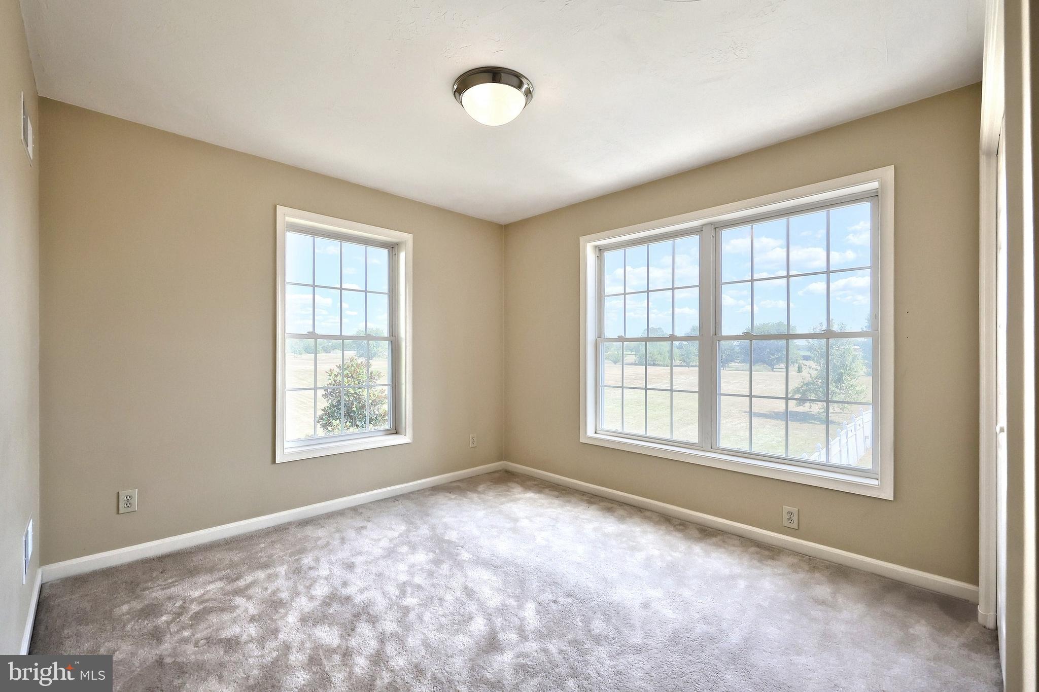 HUNTERS RIDGE - Residential