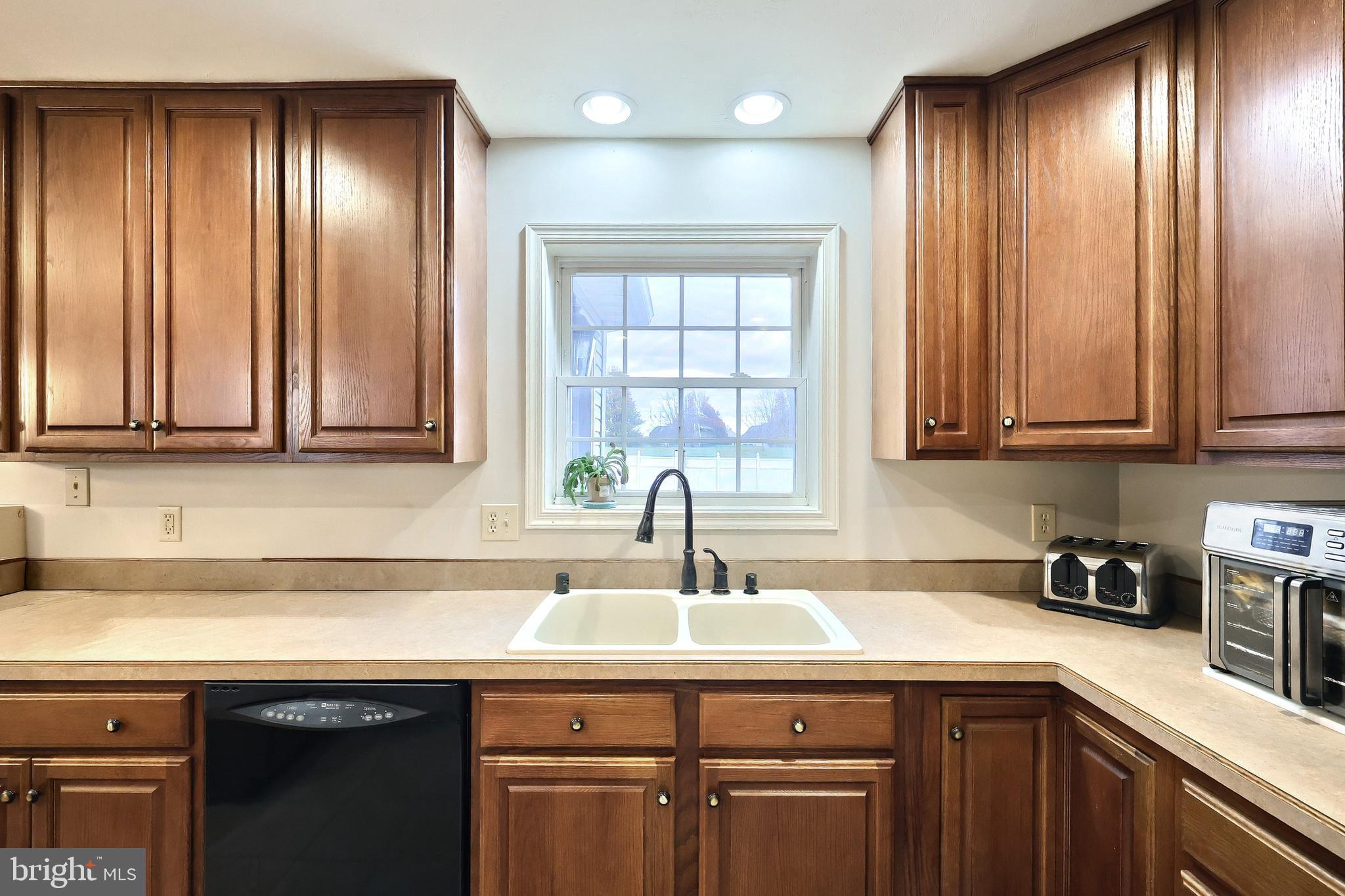 HUNTERS RIDGE - Residential