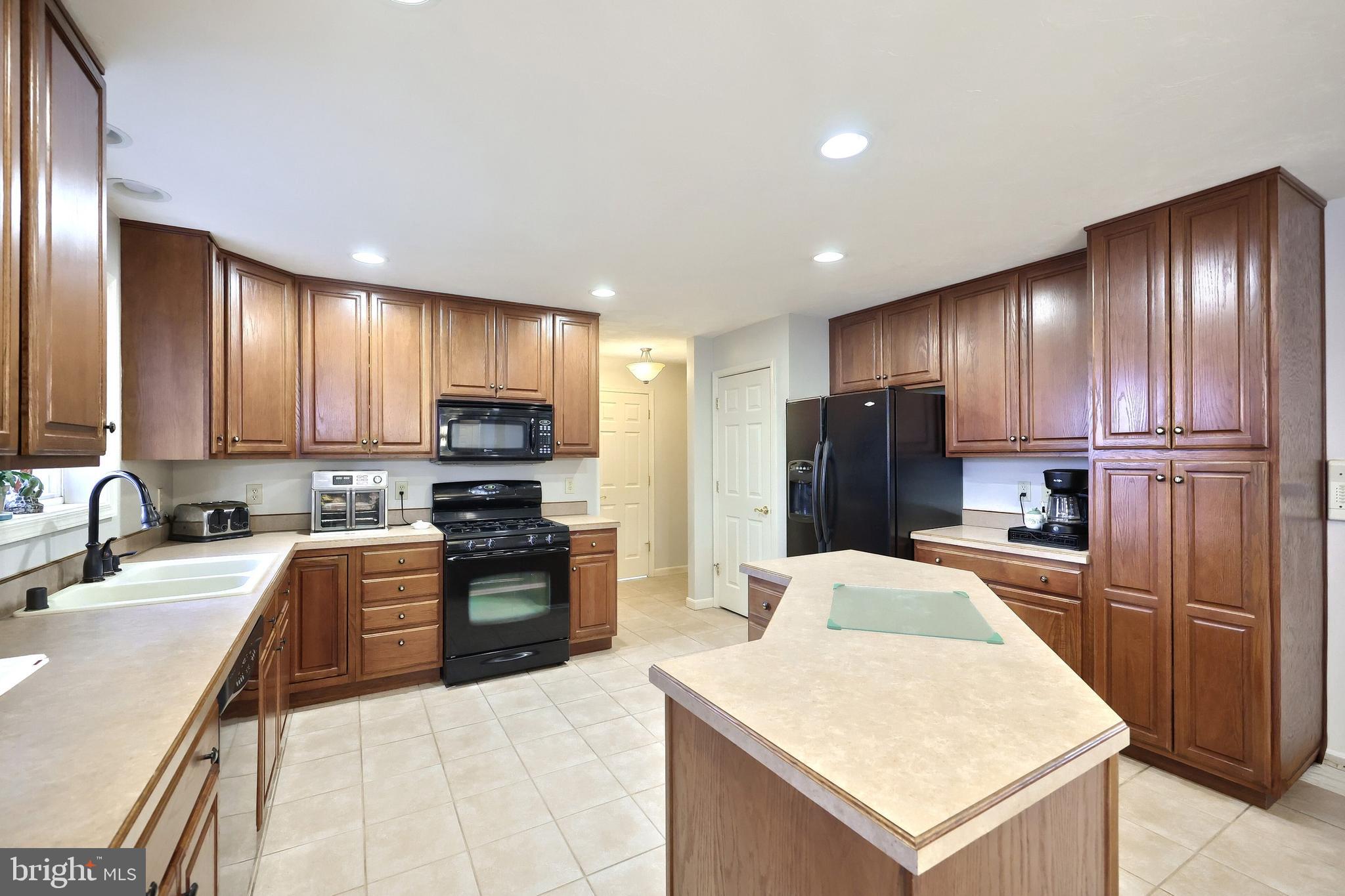 HUNTERS RIDGE - Residential