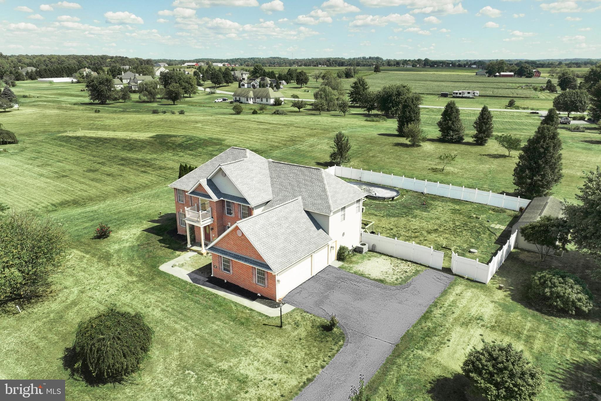 HUNTERS RIDGE - Residential