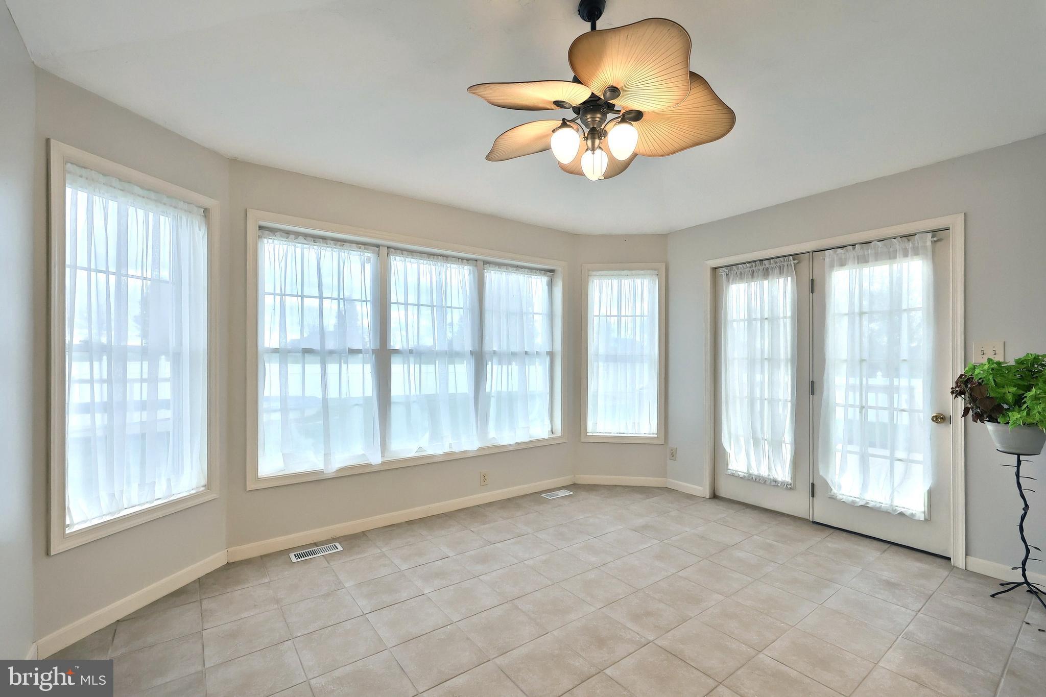 HUNTERS RIDGE - Residential