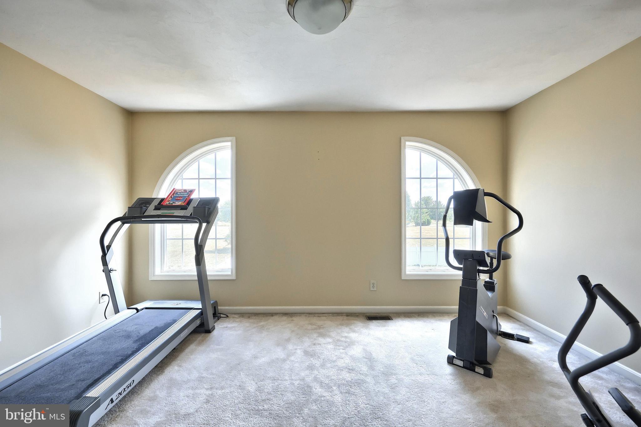 HUNTERS RIDGE - Residential