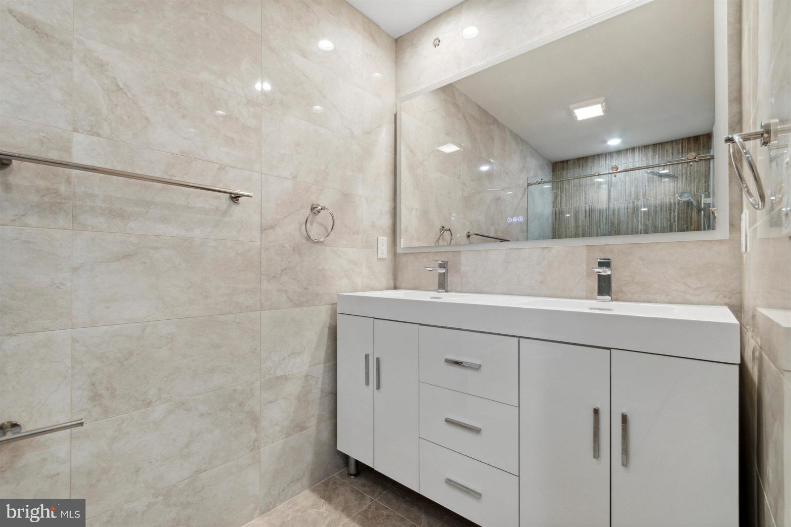 NORTHERN LIBERTIES - Residential Lease