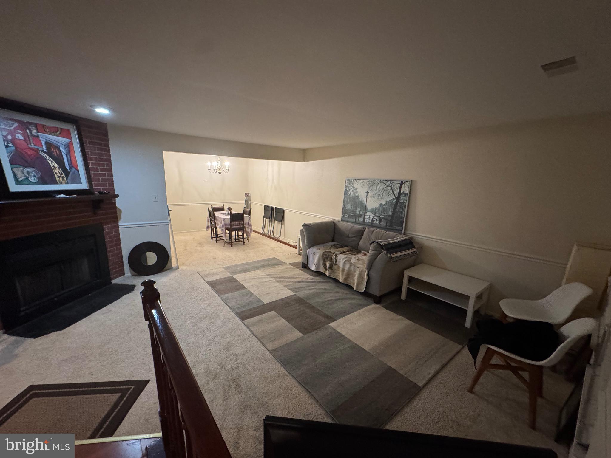 3730 AMSTERDAM TERRACE 8-89