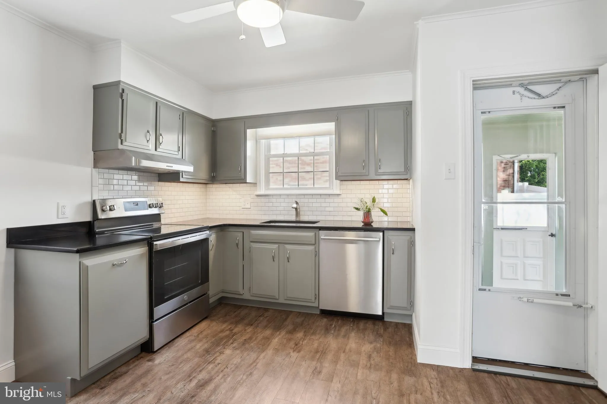 Springfield, Pennsylvania 19064, United States, 4 Bedrooms Bedrooms, ,3 BathroomsBathrooms,Residential,Active,119576