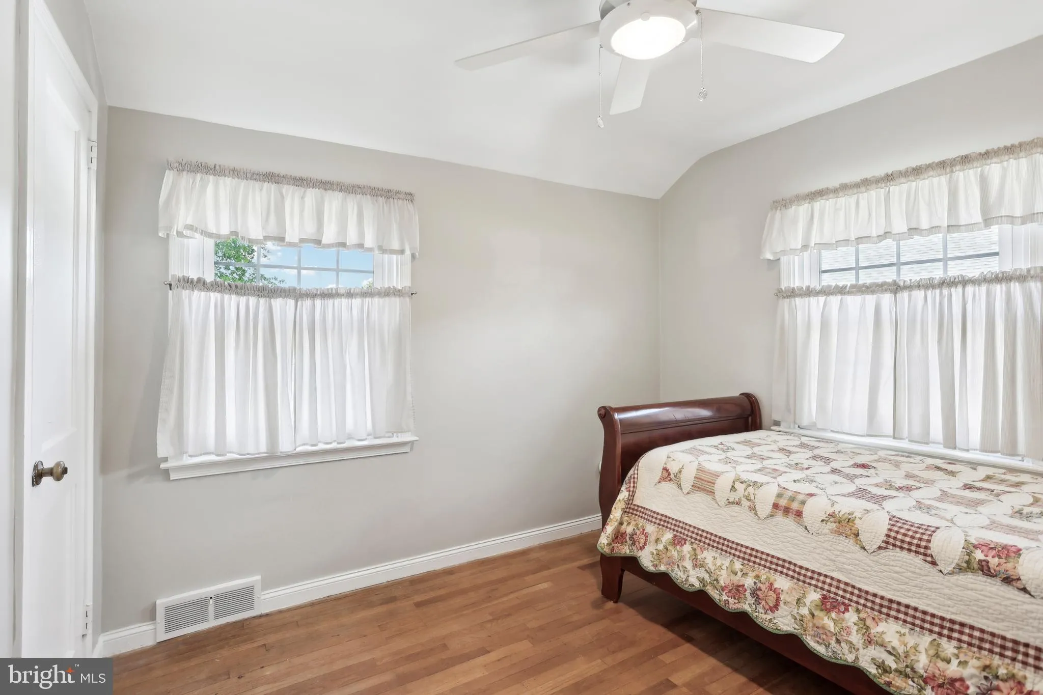 Springfield, Pennsylvania 19064, United States, 4 Bedrooms Bedrooms, ,3 BathroomsBathrooms,Residential,Active,119576