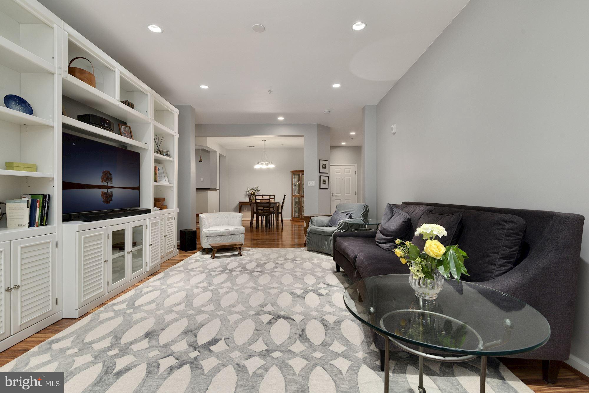 LAKELAND RIDGE - Residential