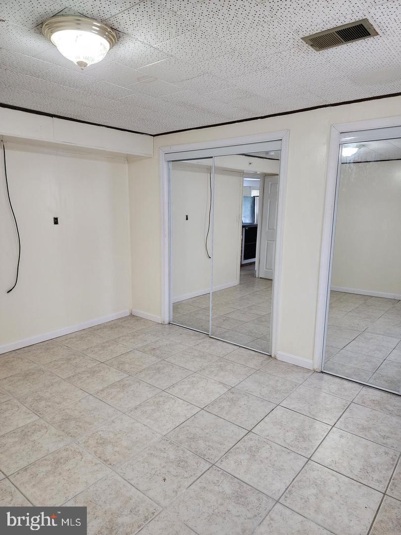 WILLIAMSBURG ESTATES - Residential Lease