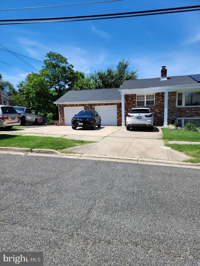 WILLIAMSBURG ESTATES - Residential Lease