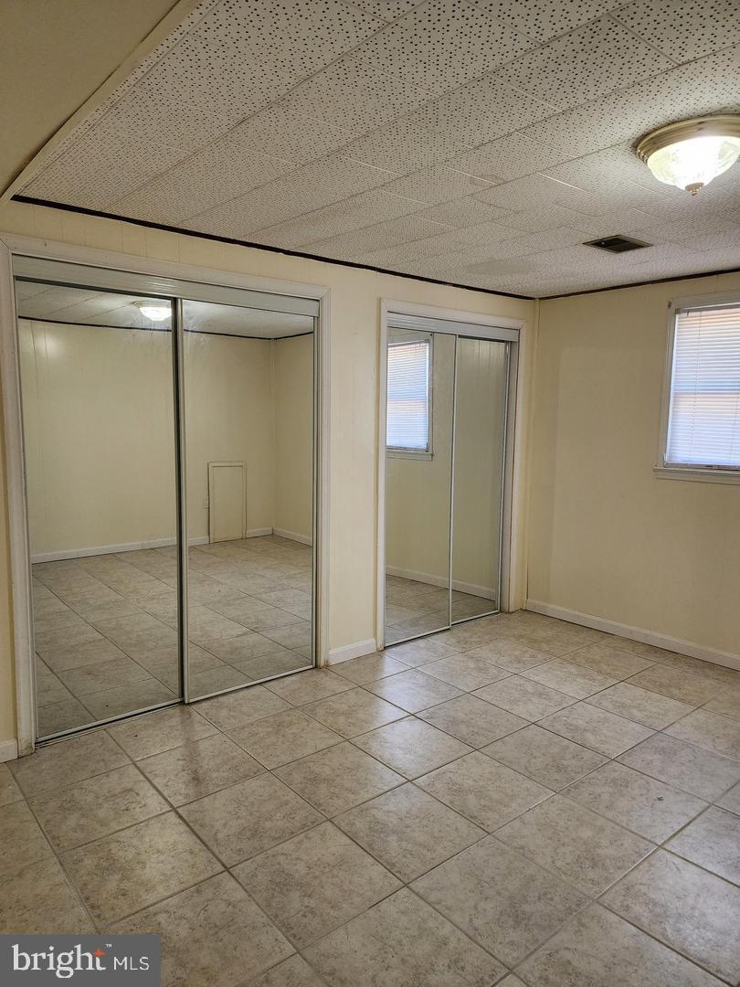 WILLIAMSBURG ESTATES - Residential Lease