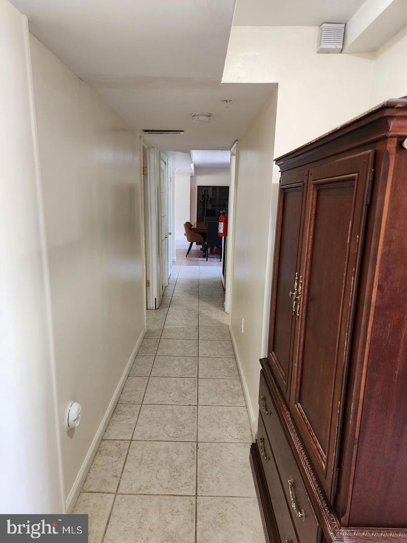 WILLIAMSBURG ESTATES - Residential Lease