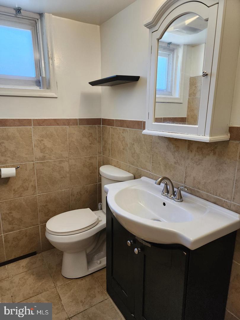 WILLIAMSBURG ESTATES - Residential Lease