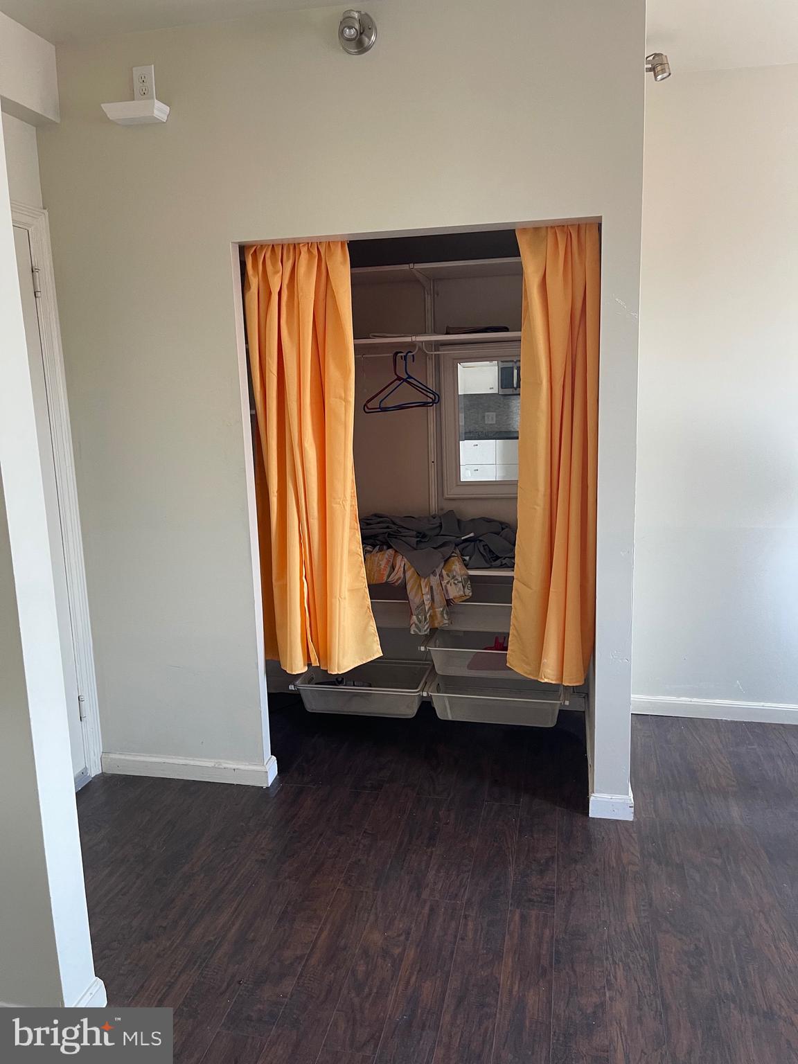 MOUNT VERNON - Residential