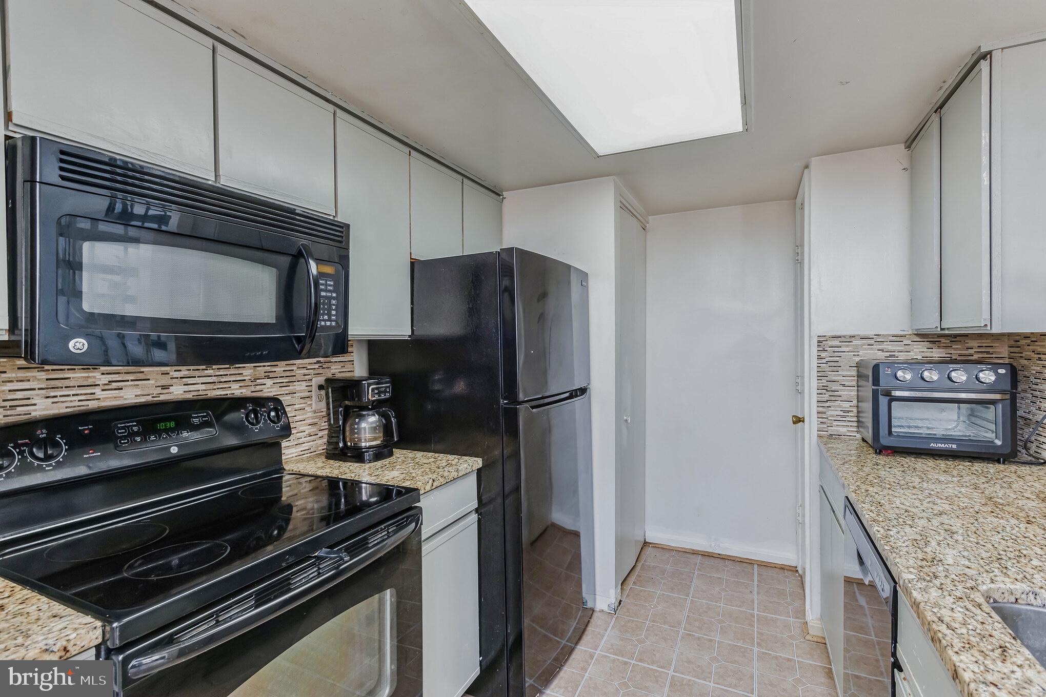 THE VISTAS - Residential