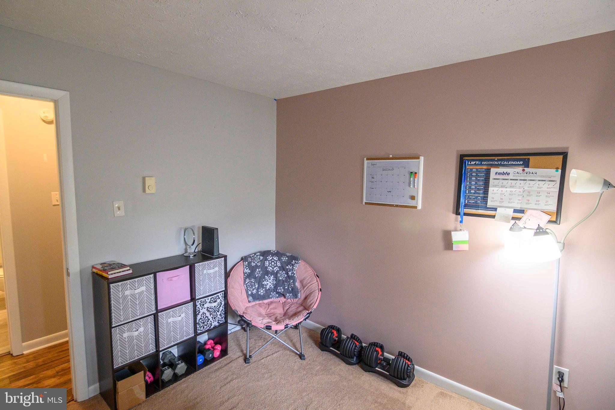 DUTCH LANE - Residential