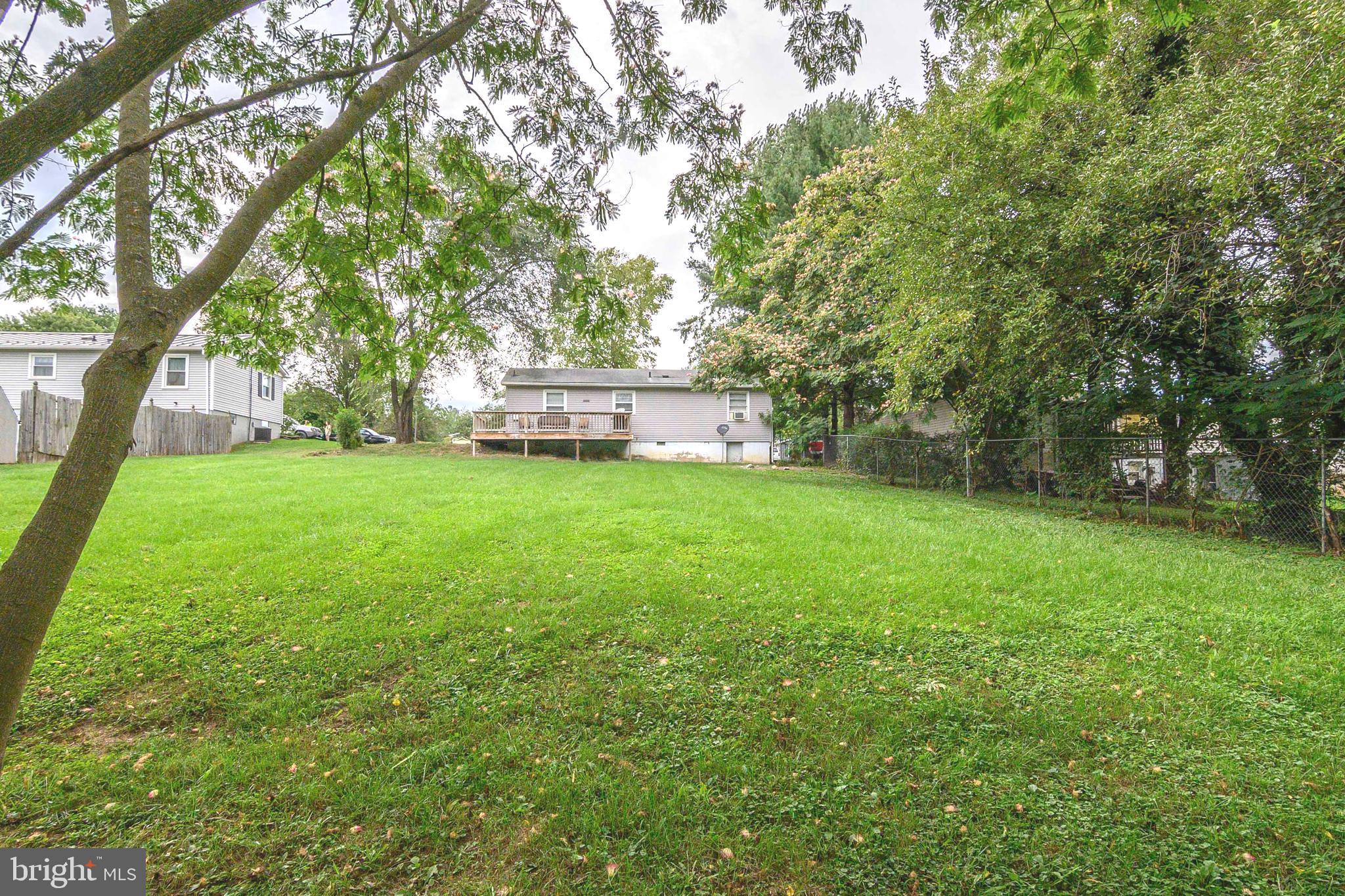 DUTCH LANE - Residential