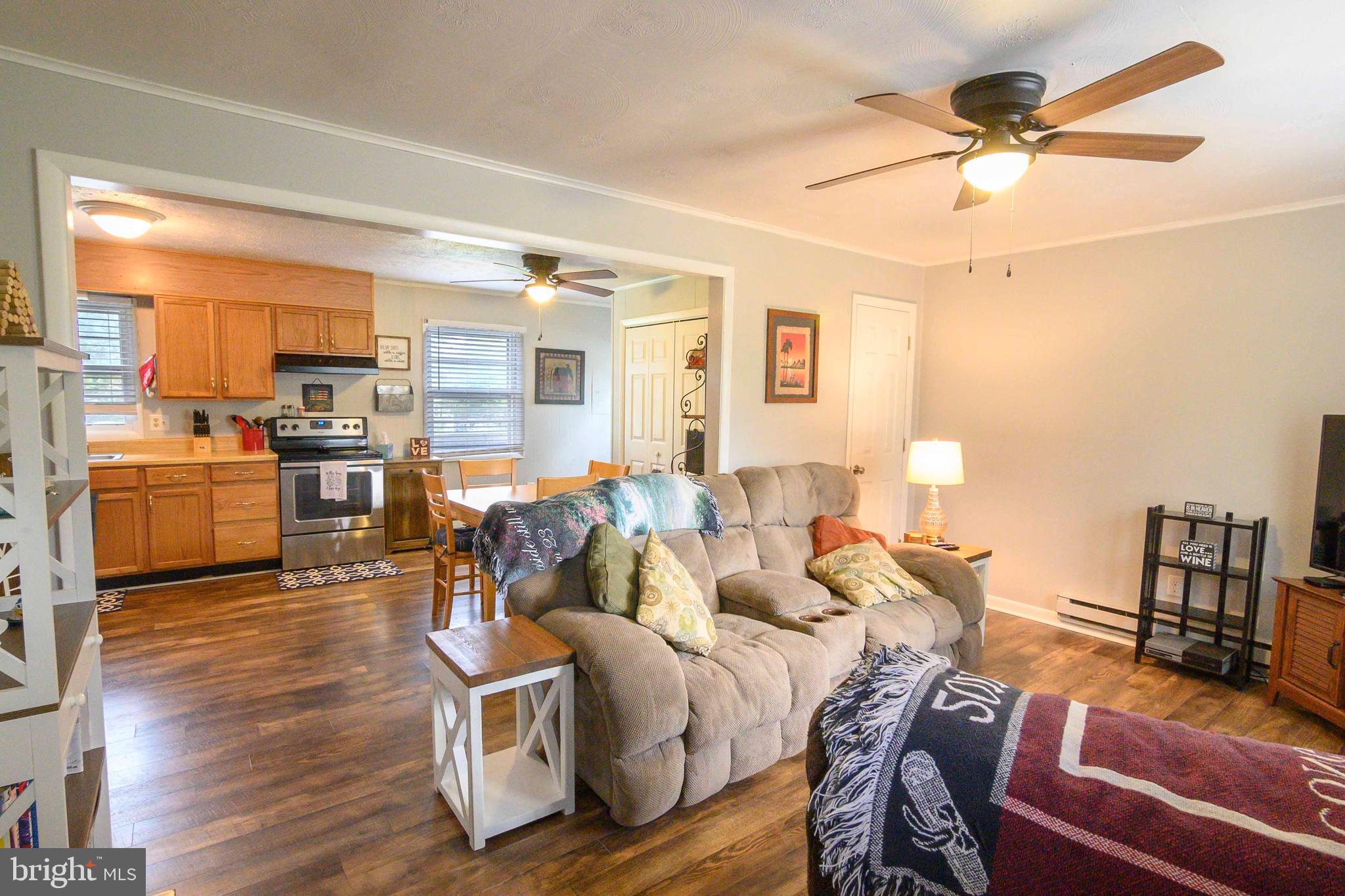 DUTCH LANE - Residential