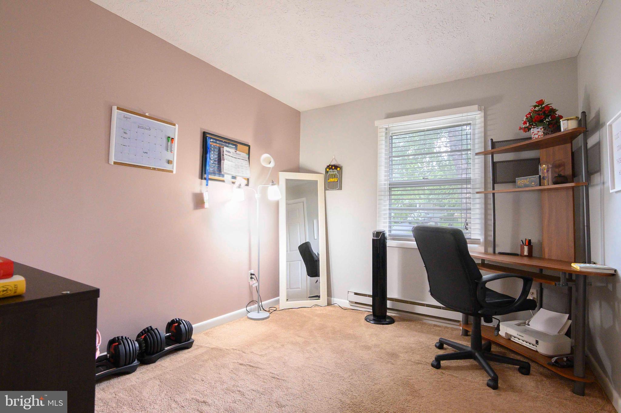 DUTCH LANE - Residential