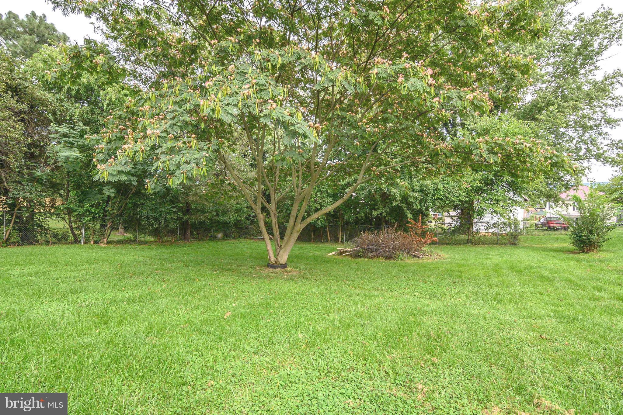 DUTCH LANE - Residential