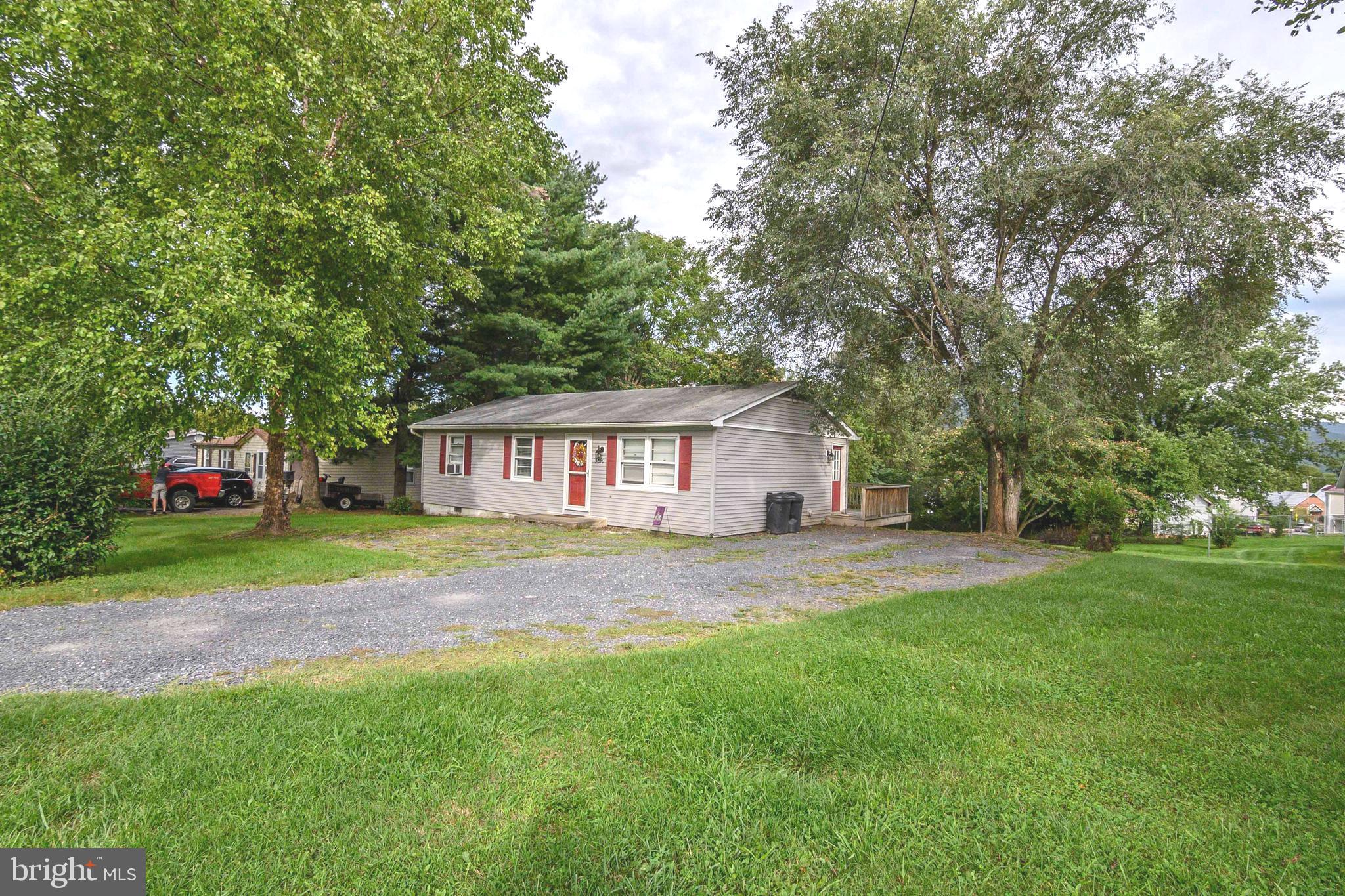 DUTCH LANE - Residential