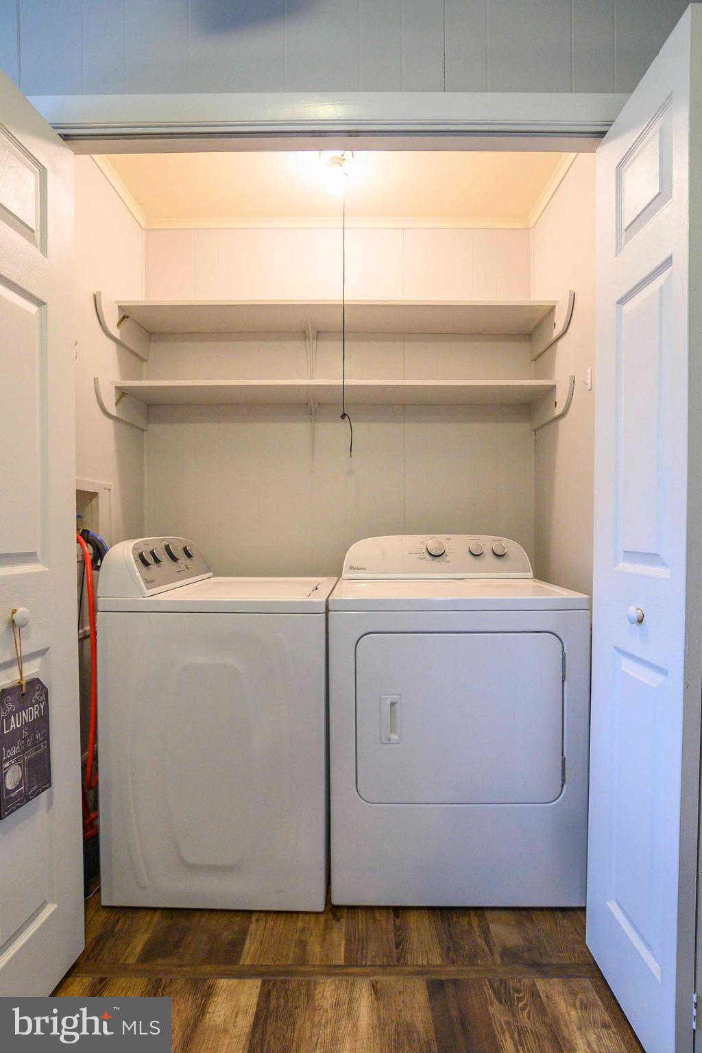 DUTCH LANE - Residential