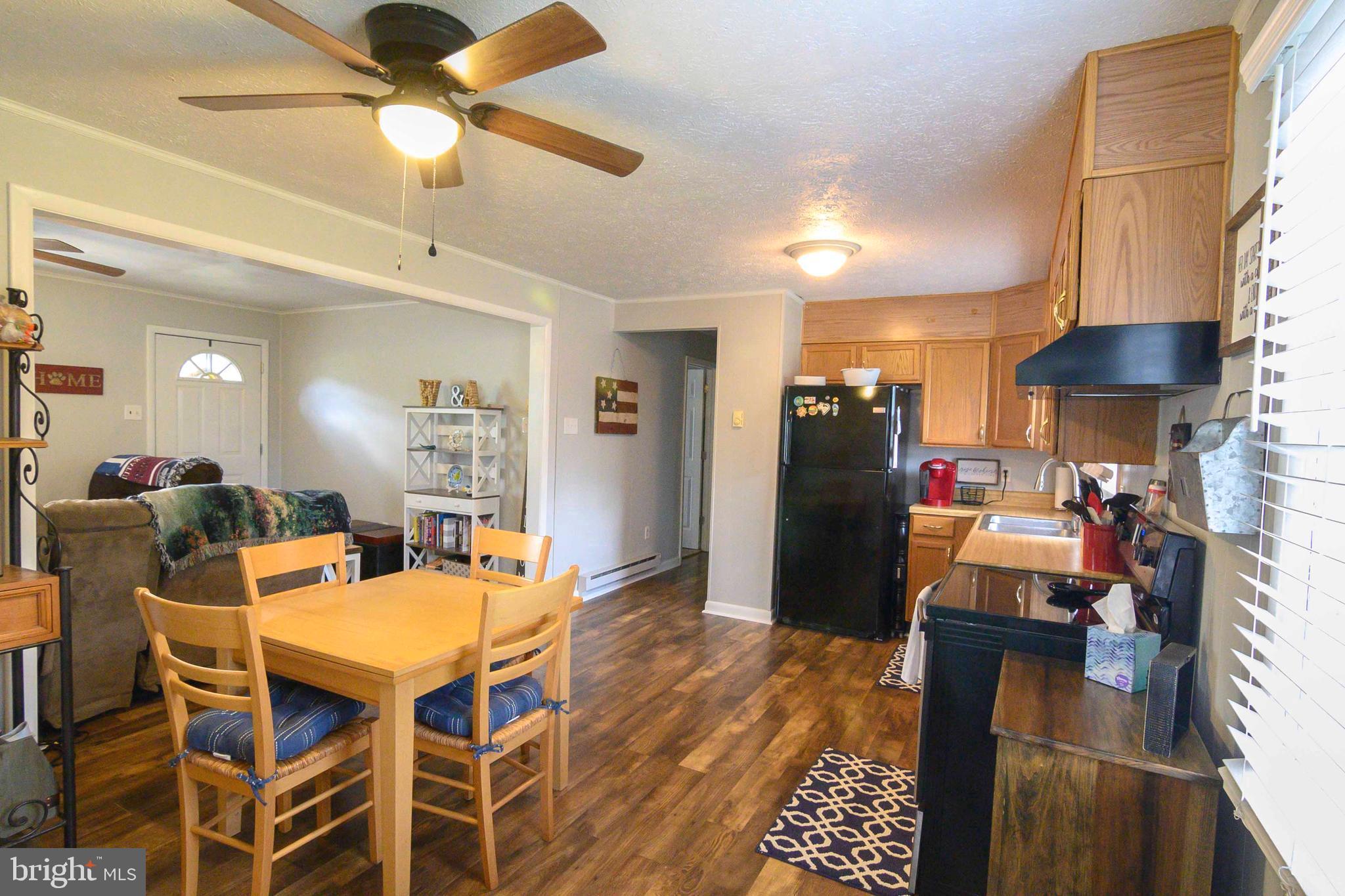 DUTCH LANE - Residential