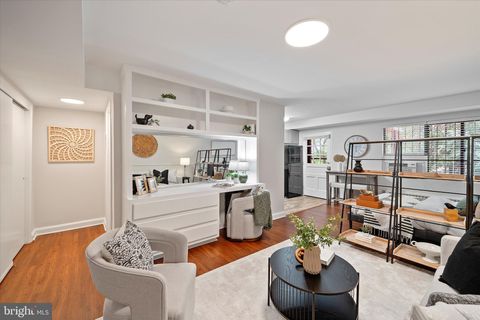 1565 N COLONIAL TERRACE 104-Z ARLINGTON VA 22209