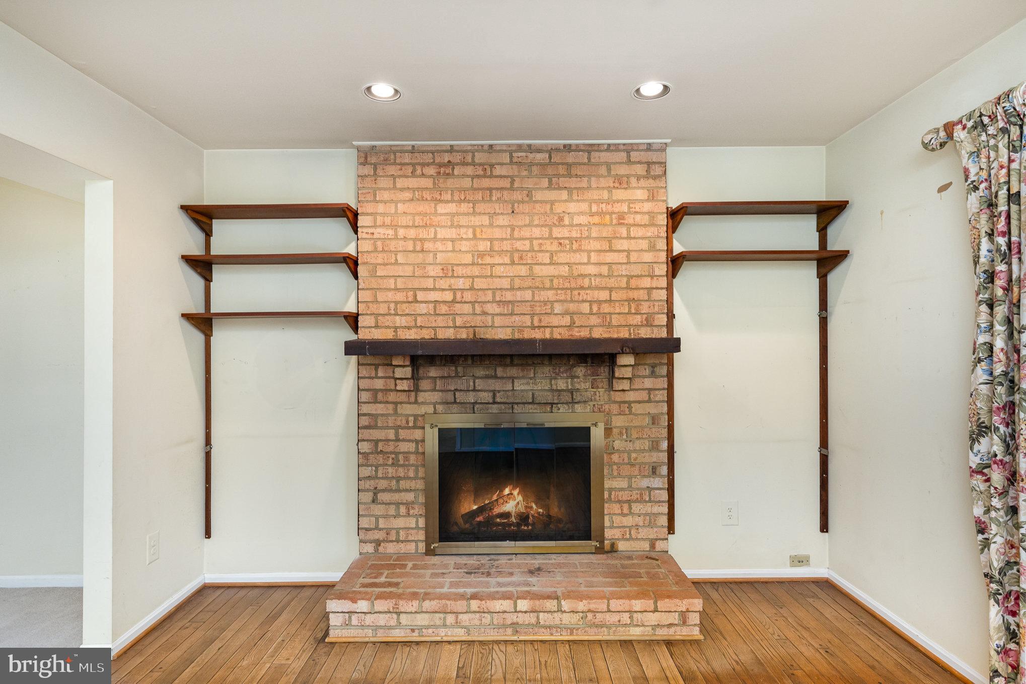 SOMERSET - Residential