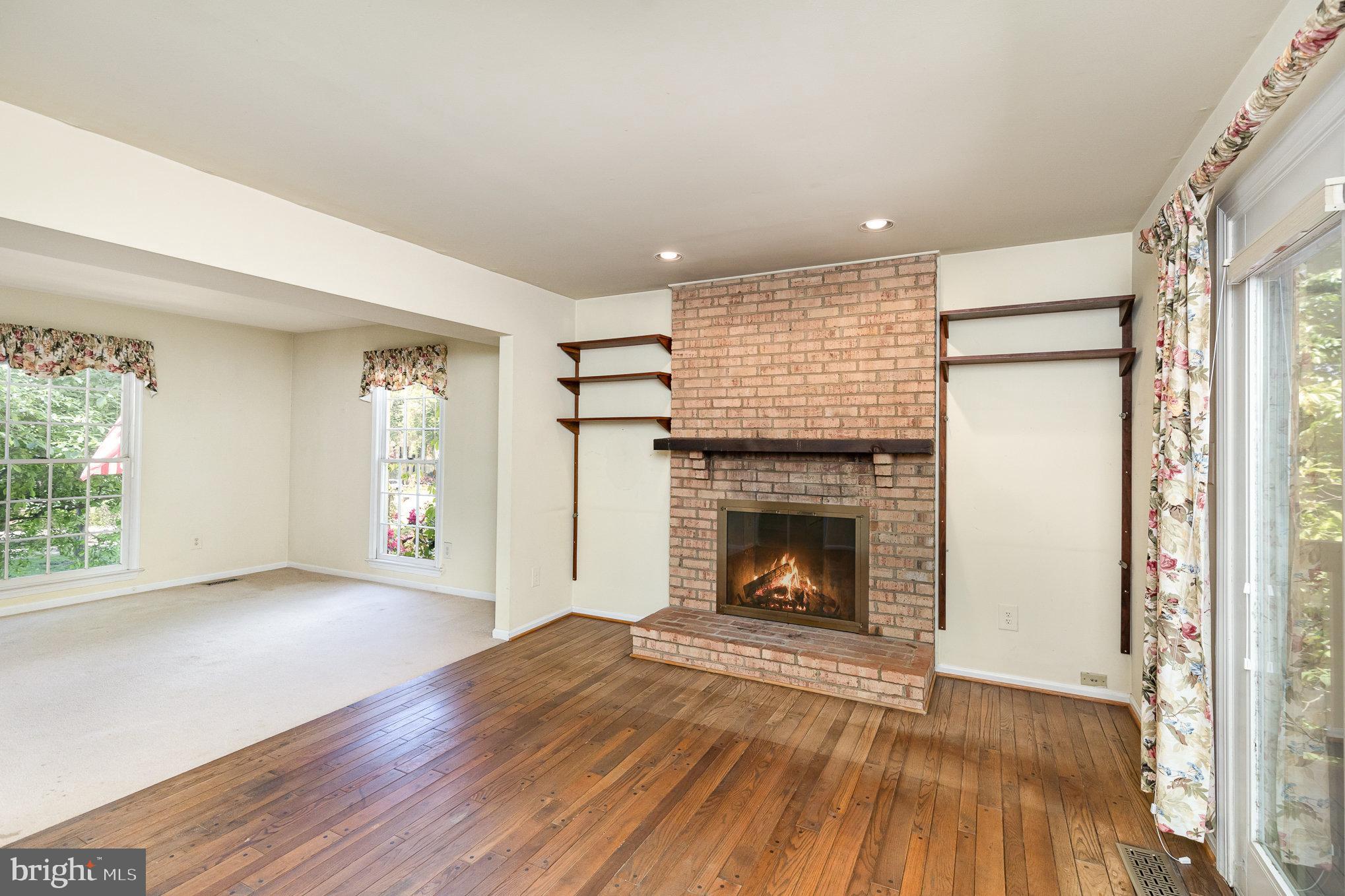 SOMERSET - Residential