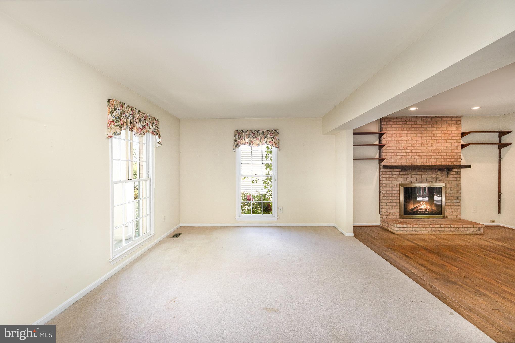 SOMERSET - Residential