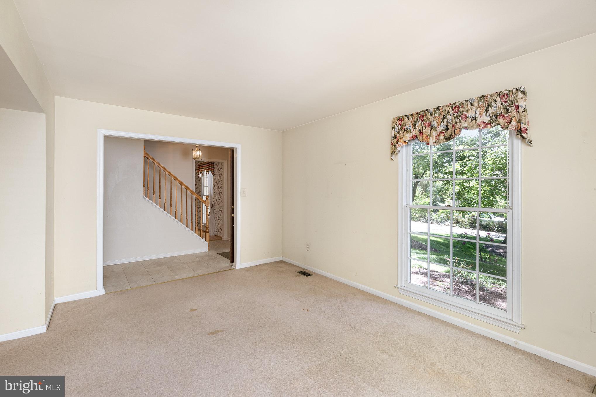 SOMERSET - Residential