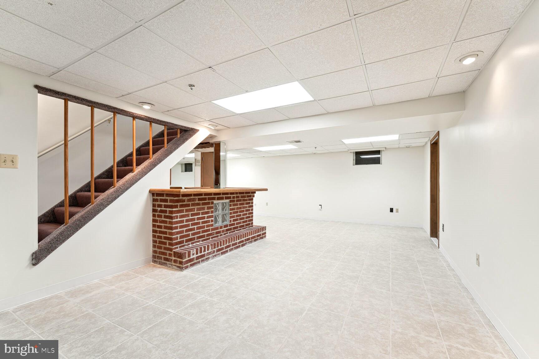 SIMMONS ACRES - Residential