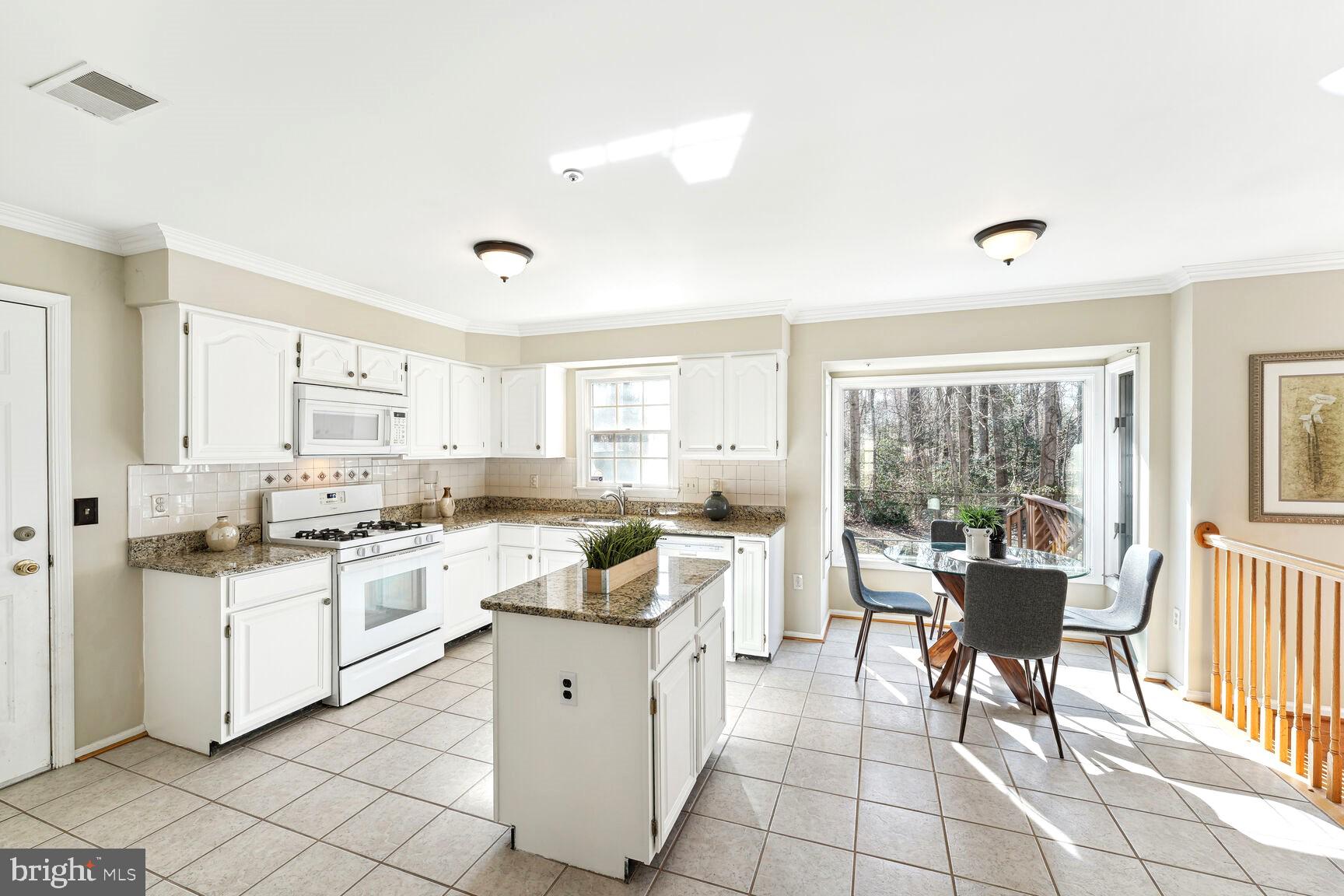 SIMMONS ACRES - Residential