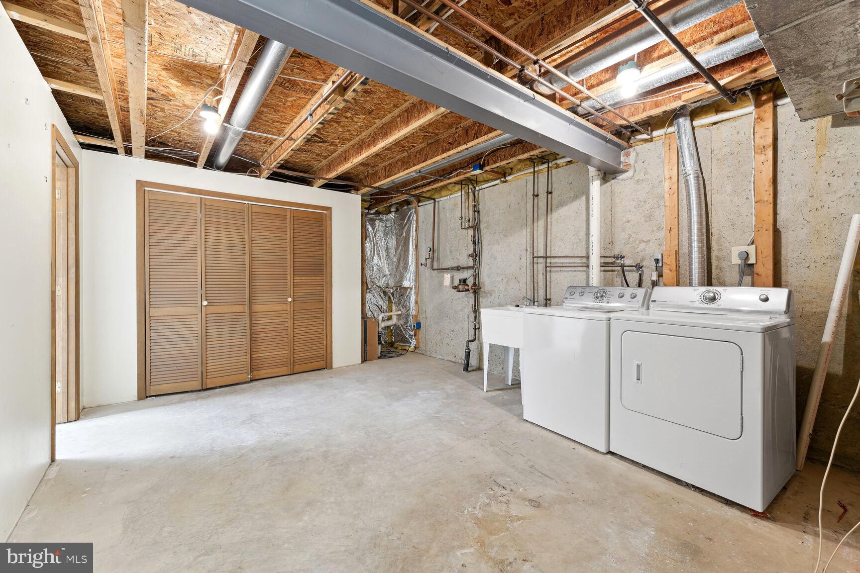 SIMMONS ACRES - Residential